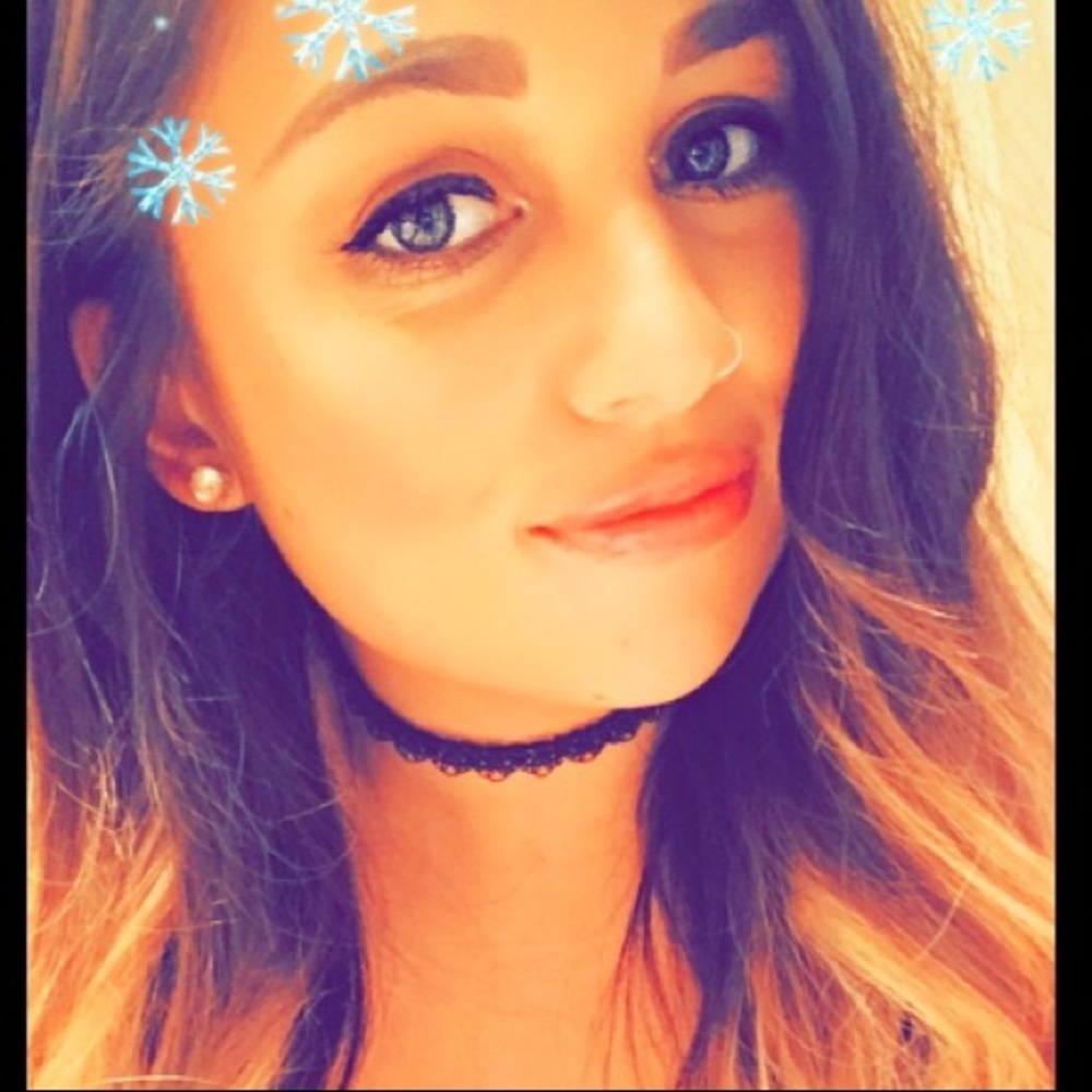 Meet your Posher, Briana